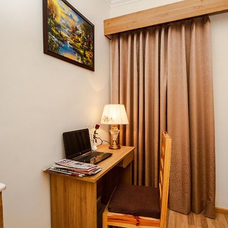 Anand Vardhan Resorts Manāli Kamer foto