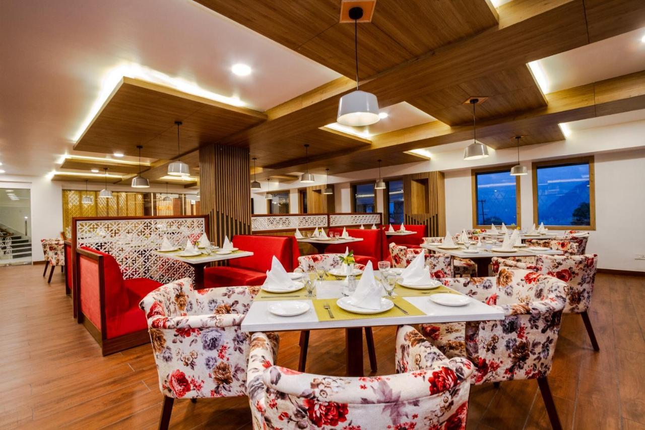Anand Vardhan Resorts Manāli Buitenkant foto