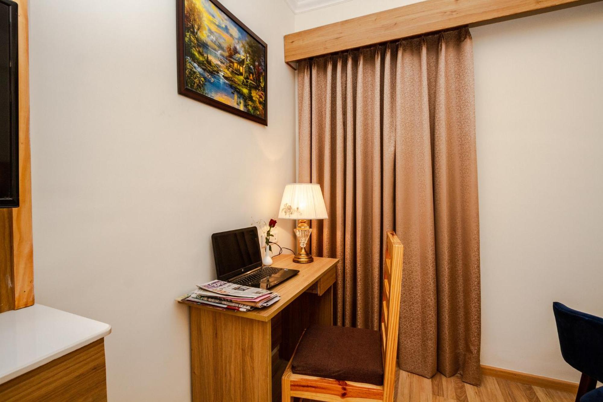 Anand Vardhan Resorts Manāli Kamer foto