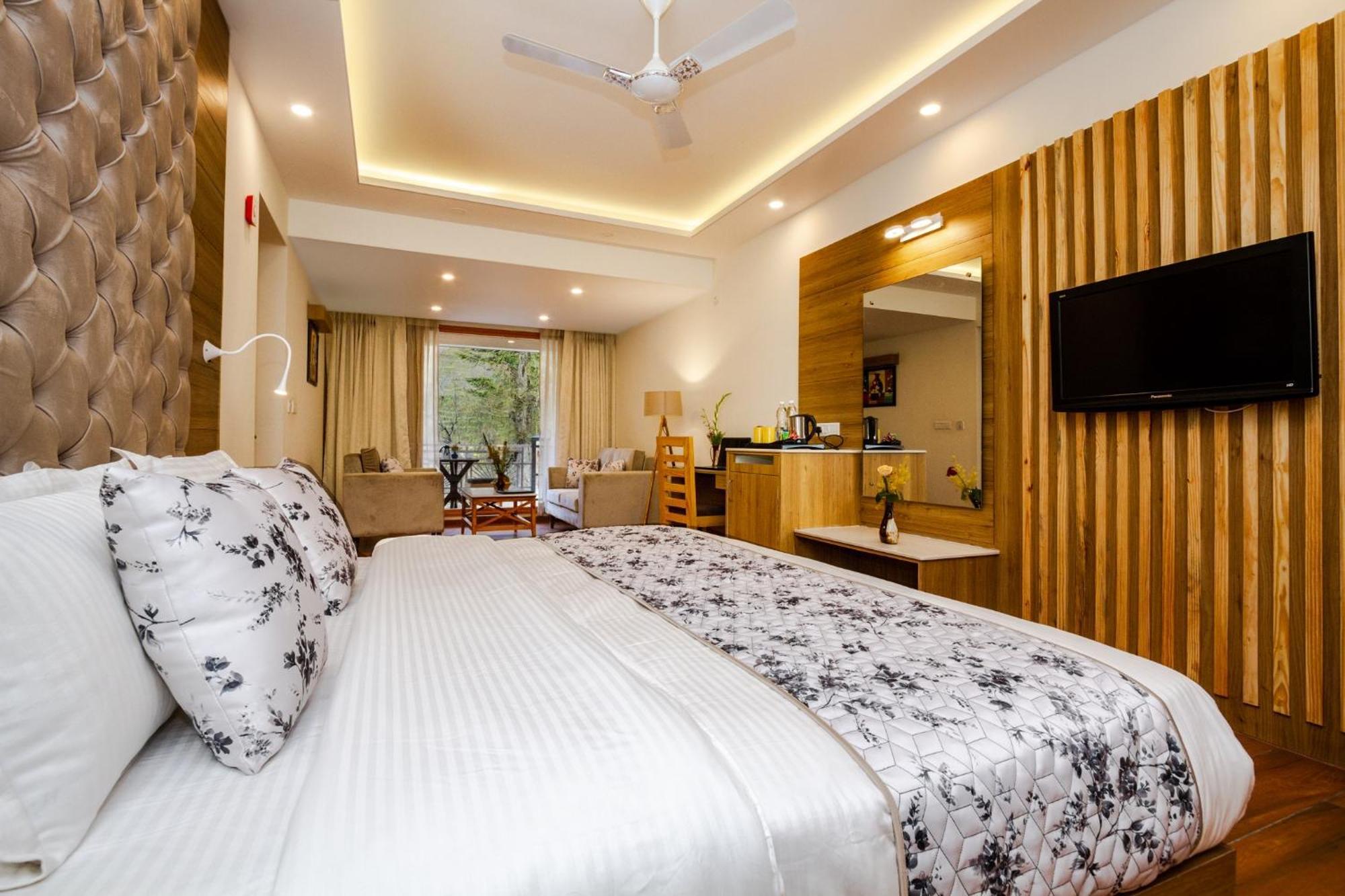 Anand Vardhan Resorts Manāli Kamer foto